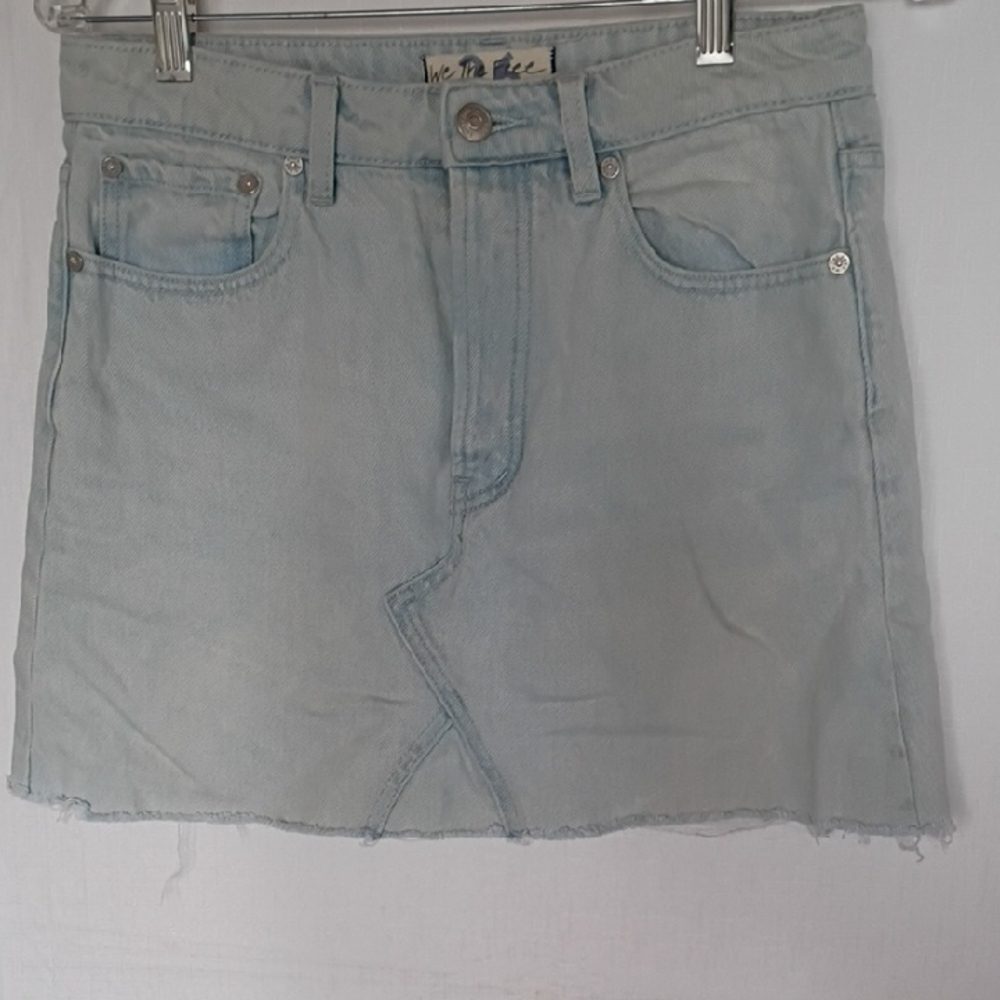 Women’s Free People We The Free Light Blue Denim Mini Skirt  Size 26